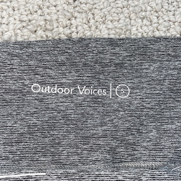 grey outdoor voices leggings size small - Picture 3 of 4